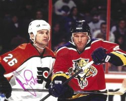 Autographed ROB ZETTLER 8X10 Philadelphia Flyers Photo