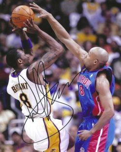 Autographed DARVIN HAM  8X10 Detroit Pistons Photo