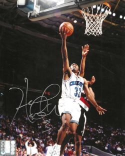 Autographed HERSEY HAWKINS 8x10 Charlotte Hornets Photo