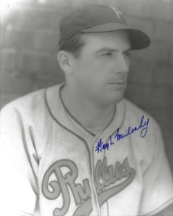 AUTOGRAPHED HUGH MULCAHY 8x10 Philadelphia Phillies Photo