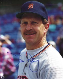 AUTOGRAPHED DAN PETRY 8x10 Detroit Tigers Photo