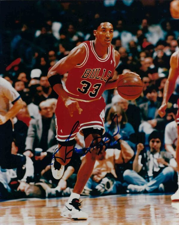 Autographed Scottie Pippen 8X10 Chicago Bulls Photo