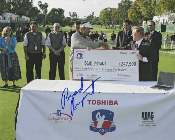 Autographed BRAD BRYANT 8X10 PGA Tour Golf Photo
