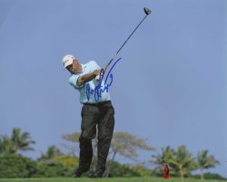 Autographed BRAD BRYANT 8X10 PGA Tour Golf Photo