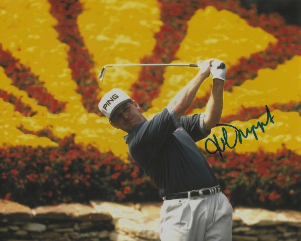 Autographed JEFF MAGGERT 8X10 PGA Tour Golf Photo