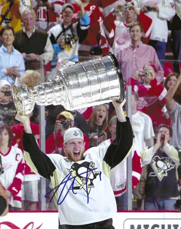 Autographed JORDAN STAAL 8x10 Pittsburgh Penguins Photo