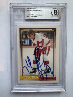 Signed Sergei Fedorov Detroit Red Wings 1992-93 Topps card #252 BAS Beckett Slab
