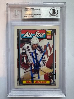 Signed Mark Messier New Yok Rangers 1992-93 Topps card #258  Beckett Slabbed