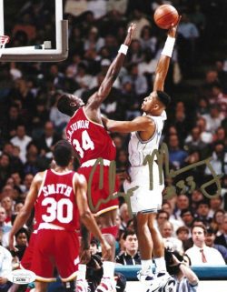 Autographed ALONZO MOURNING 8x10 Charlotte Hornets Photo JSA