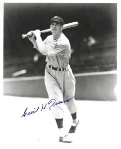 AUTOGRAPHED CECIL TRAVIS 8X10 Washington Senators Photo
