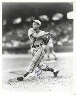 AUTOGRAPHED DON GUTTERIDGE 8X10 St. Louis Browns Photo