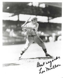 AUTOGRAPHED LES MALLON 8X10 Boston Braves photo