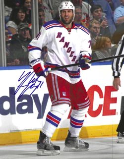 Autographed MIKE RUPP 8X10 New York Rangers Photo