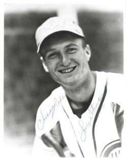 AUTOGRAPHED LOU STRINGER 8x10 Chicago Cubs Photo