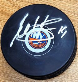 AUTOGRAPHED BO HORVAT New York Islanders Hockey Puck