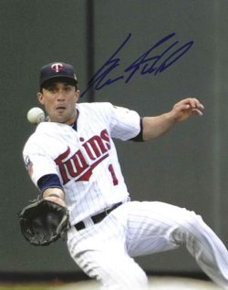 Autographed SAM FULD 8X10 Minnesota Twins Photo