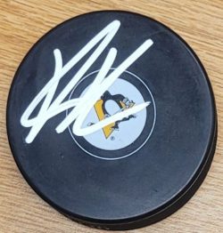 Autographed DANTON HEINEN Pittsburgh Penguins Hockey Puck