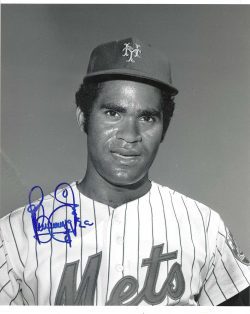 AUTOGRAPHED BENNY AYALA 8x10 New York Mets photo
