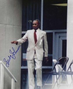 Autographed HOF'R JUDY JOHNSON 8x10 Negro League Photo