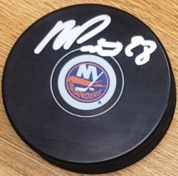 AUTOGRAPHED ALEXANDER ROMANOV New York Islanders Hockey Puck