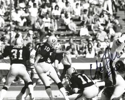 Autographed CHRIS BAHR 8X10 Oakland Raiders photo