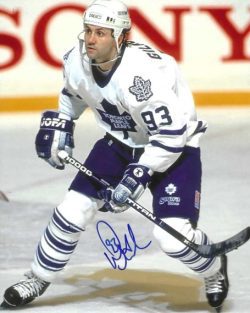Autographed DOUG GILMOUR 8X10 Toronto Maple Leafs Photo