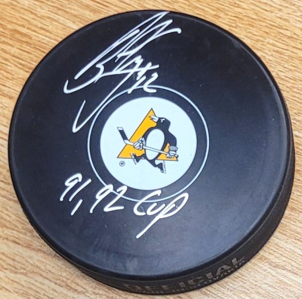 Autographed BOB ERREY "91, 92 Cup Pittsburgh Penguins Hockey Puck