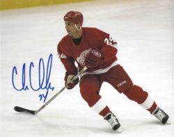 Autographed CHRIS CHELIOS 8X10 Detroit Red Wings Photo