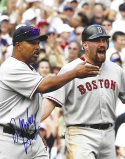 AUTOGRAPHED DEMARLO HALE 8X10 Boston Red Sox photo