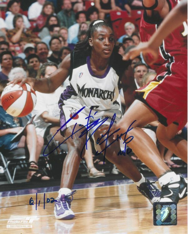 Autographed RUTHIE BOLTON 8X10 WNBA photo