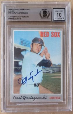 Signed 1970 Topps Carl Yastrzemski Boston Red Sox card #10 Beckett Slabbed 10
