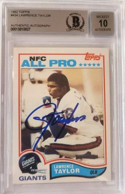 Signed LAWRENCE TAYLOR New York Giants 1982 Topps Rookie card #434 Beckett Slabbed 10