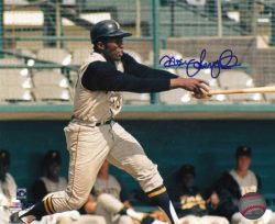 Autographed MANNY SANGUILLEN 8X10 Pittsburgh Pirates Photo