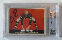 Autographed 1961 Topps Jim Otto Oakland Raiders Rookie Card #182 Beckett BAS Slabbed Autograph