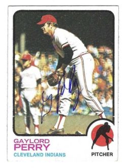 Autographed GAYLORD PERRY Cleveland Indians 1973 Topps Card