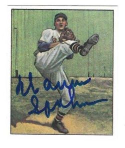 Autographed  WARREN SPAHN Boston Braves 1977 Dover 1950 Bowman Reprint card