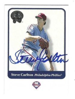 Autographed STEVE CARLTON Philadelphia Phillies 2001 Fleer Greats of the Game Card