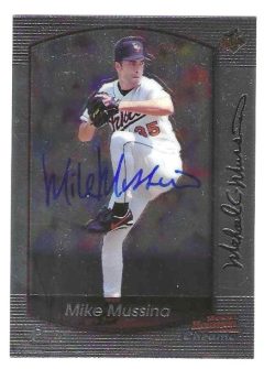 Autographed MIKE MUSSINA Baltimore Orioles 2000 Bowman Chrome Card