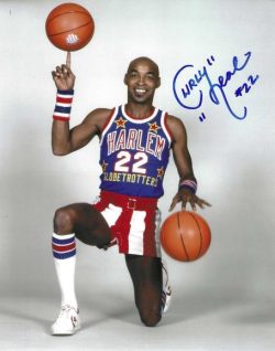 Autographed CURLY NEAL 8X10 Harlem Globetrotters photo
