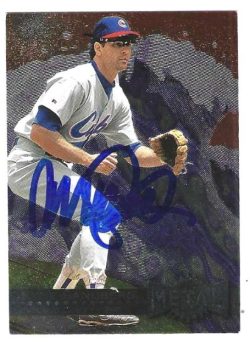 Autographed Ryne Sandberg  Chicago Cubs 1996 Fleer Metal Universe Card