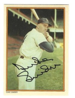 Autographed  DUKE SNIDER Brooklyn Dodgers 1985 Topps Circle K Card