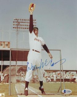 Autographed WILLIE MCCOVEY San Francisco Giants 8x10 photo Beckett