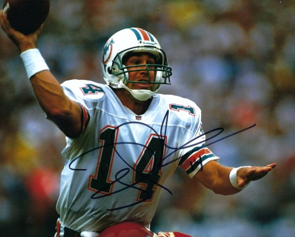 Autographed Doug Pederson Miami Dolphins 8X10 Photo