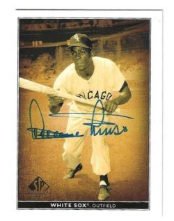 Autographed MINNIE MINOSO Chicago White Sox 2002 Upper Deck SP Legendary Cuts card