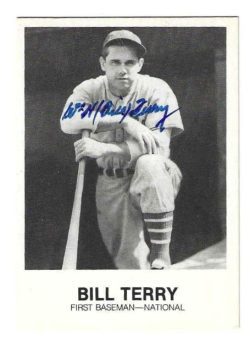 Autographed BILL TERRY New York Giants 1983 TCMA Renato Galasso Card