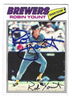 Autographed ROBIN YOUNT Milwaukee Brewers 1977 Topps Card