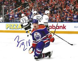 Autographed ZACH HYMAN 8X10 Edmonton Oilers Photo