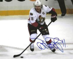 Autographed DANIEL ALFREDSSON 8X10 Ottawa Senators photo