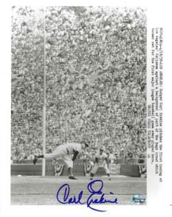 AUTOGRAPHED CARL ERSKINE 8x10 Los Angeles Dodgers photo