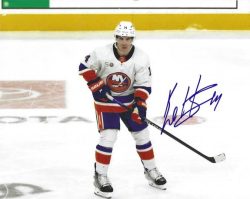 Autographed BO HORVAT 8x10 New York Islanders Photo